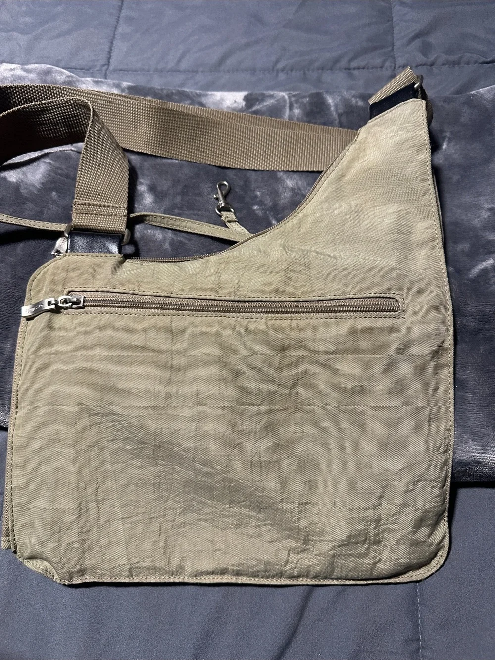 Baggallini Uptown Bag Nylon Canvas Crossbody Slim Messenger Sling